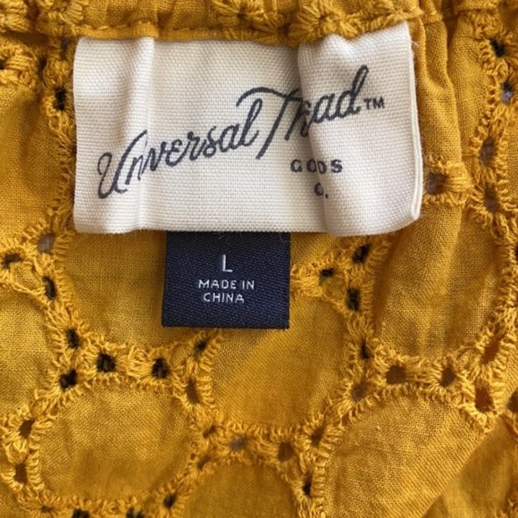 Universal Thread Mustard Yellow Women's Eyelet Shirt Size Large - Picture 5 of 8